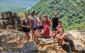 Meg Cabin Tiny Rustic Comfort On Lookout Mtn
