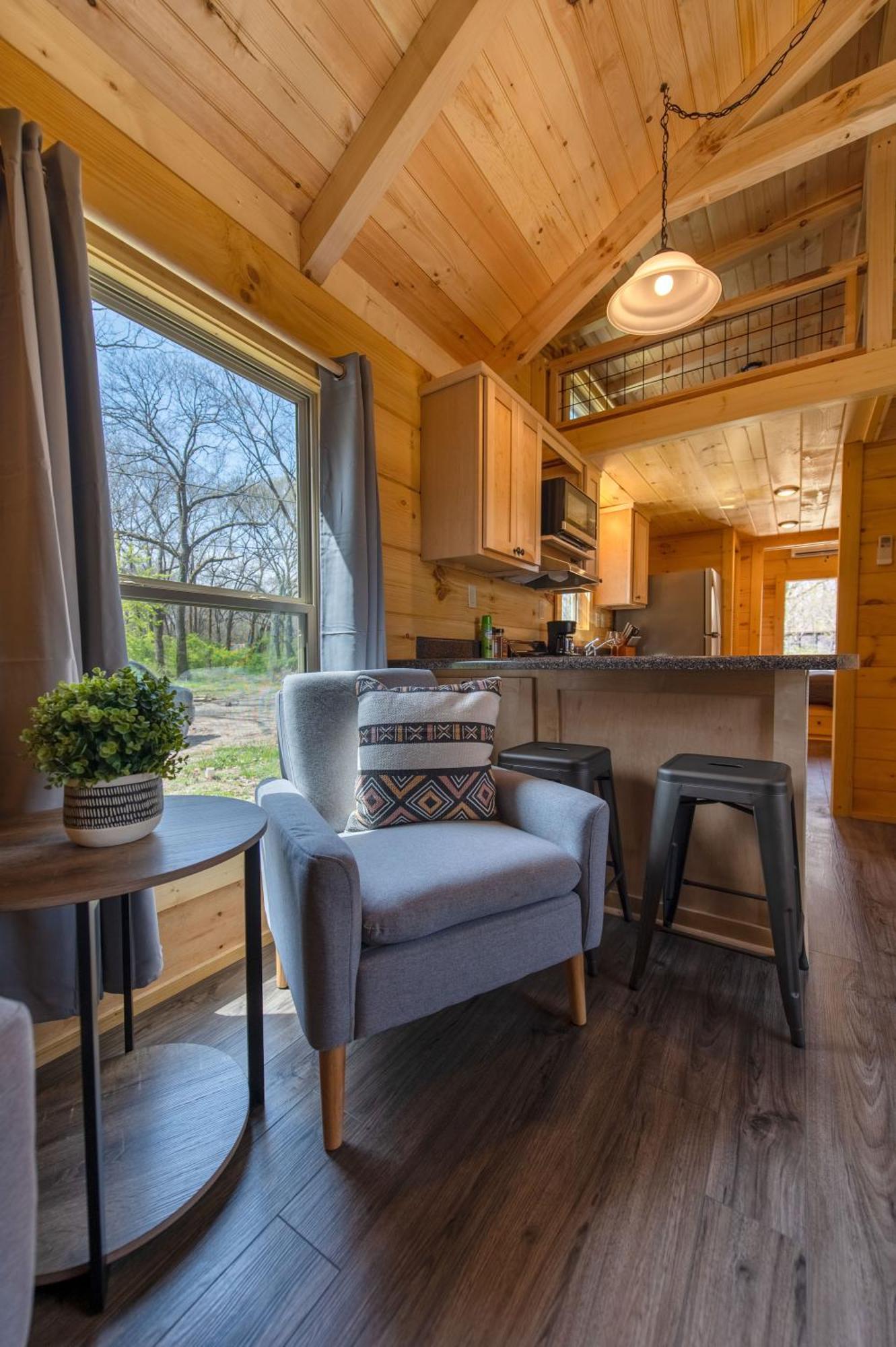 Meg Cabin Tiny Rustic Comfort On Lookout Mtn Chattanooga Exterior photo