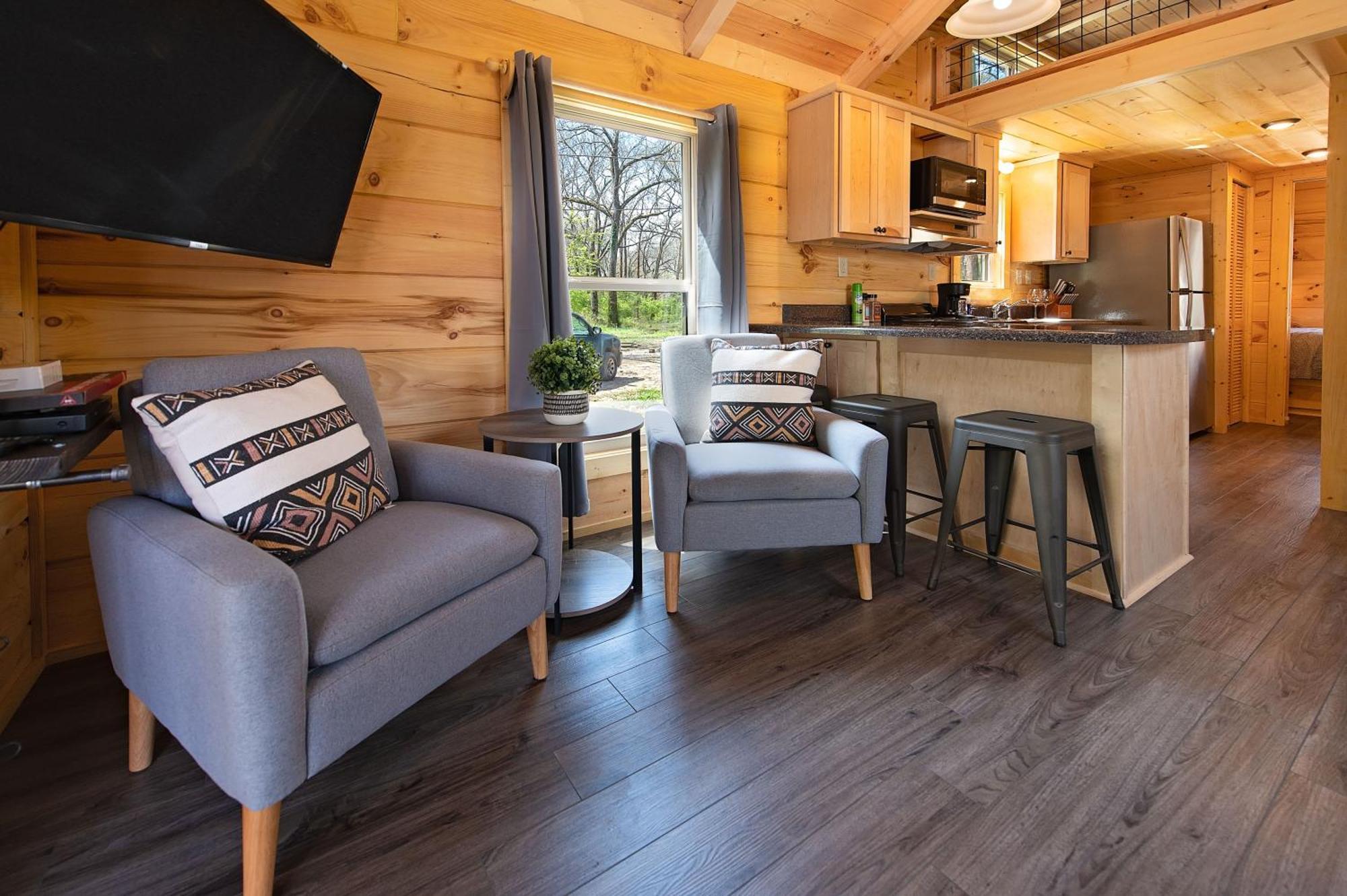 Meg Cabin Tiny Rustic Comfort On Lookout Mtn Chattanooga Exterior photo